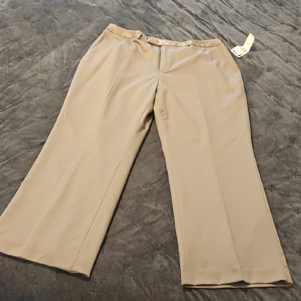 NWT Jones New York Stretch Tan Trousers